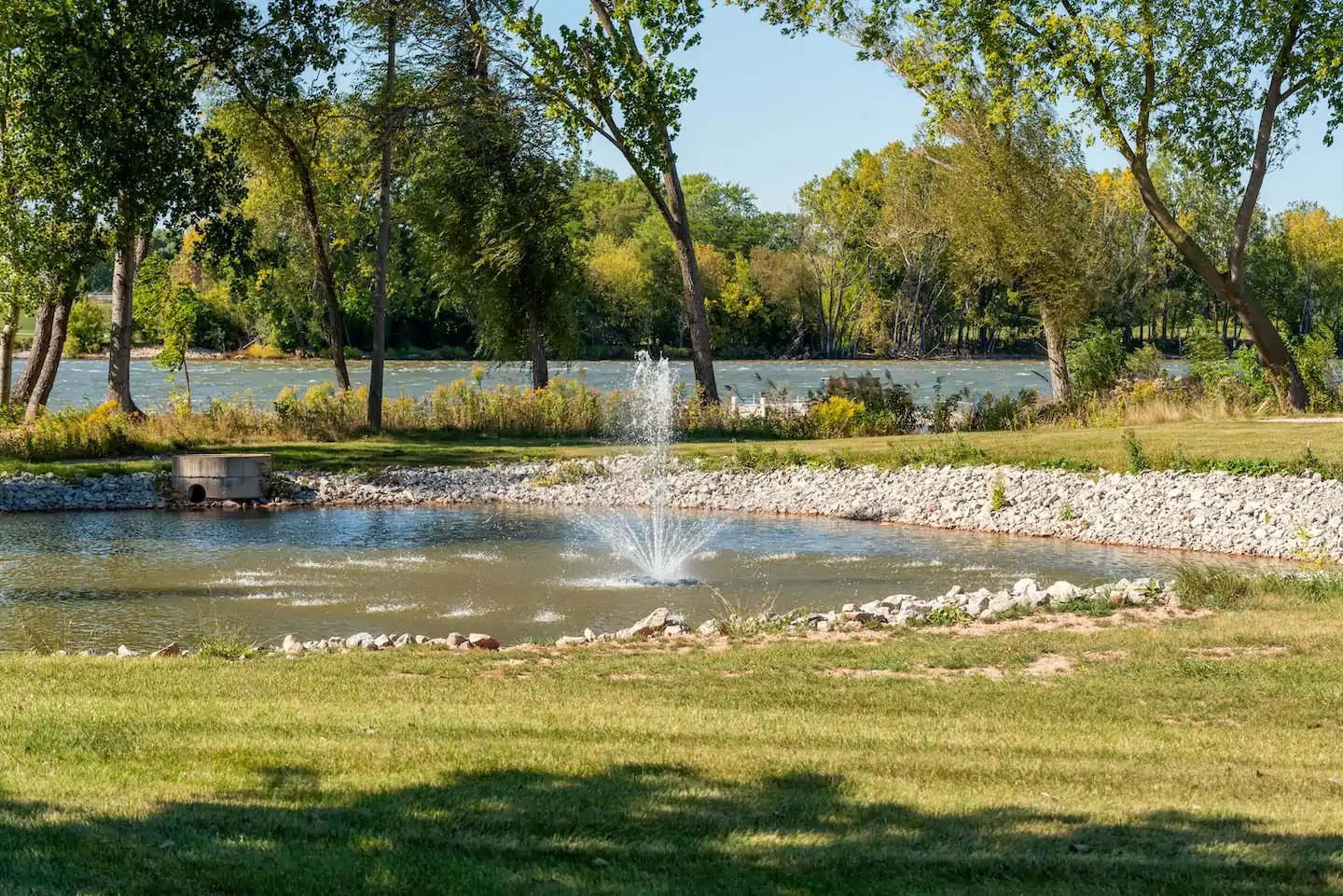 professional lake aeration systems installation maintenance memphis water gardens 1