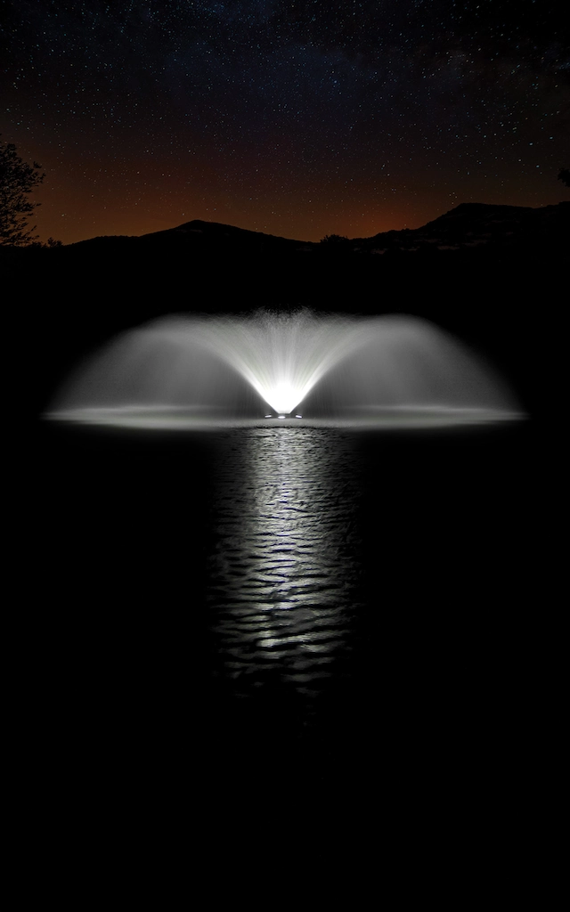 aerating lake fountains memphis water gardens 2